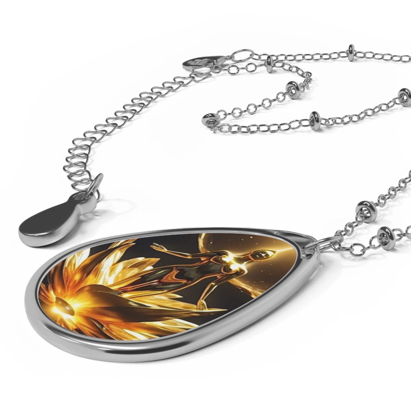 LakaPines Oval Necklace