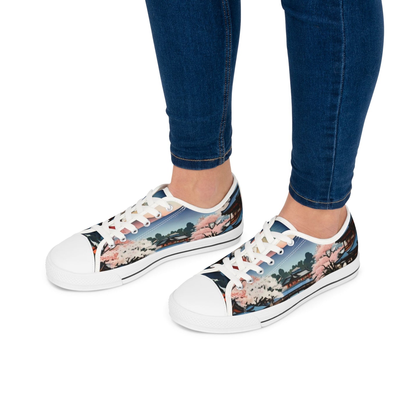 Ukiyo-e Women's Low Top Sneakers